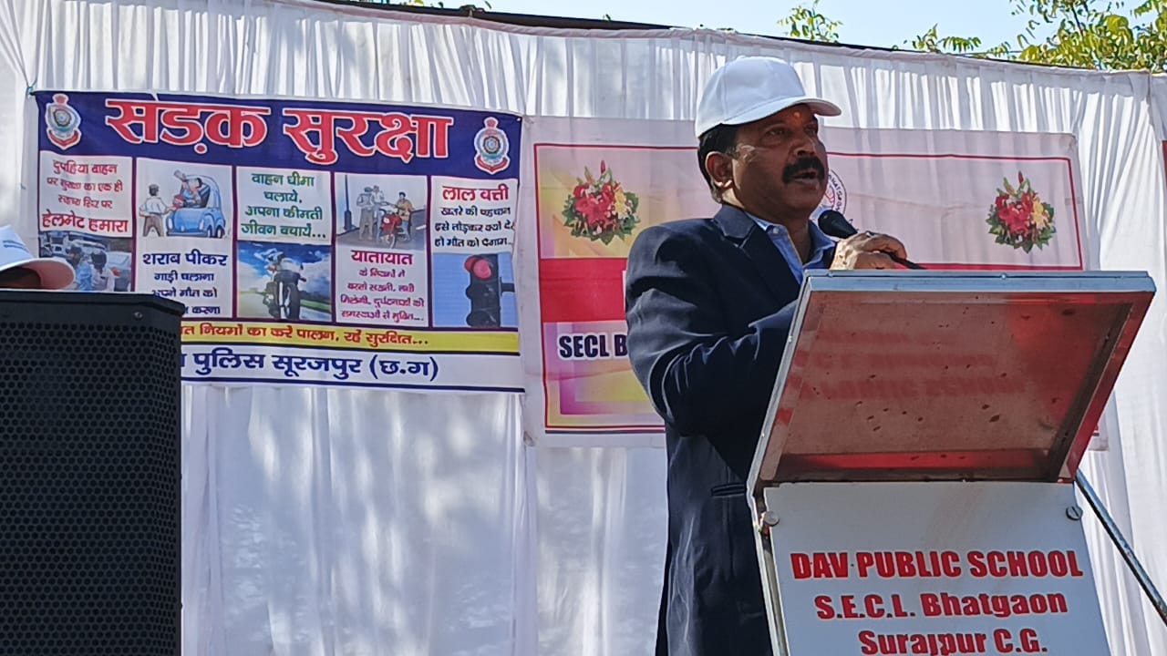 यातायात नियमों का पालन करें