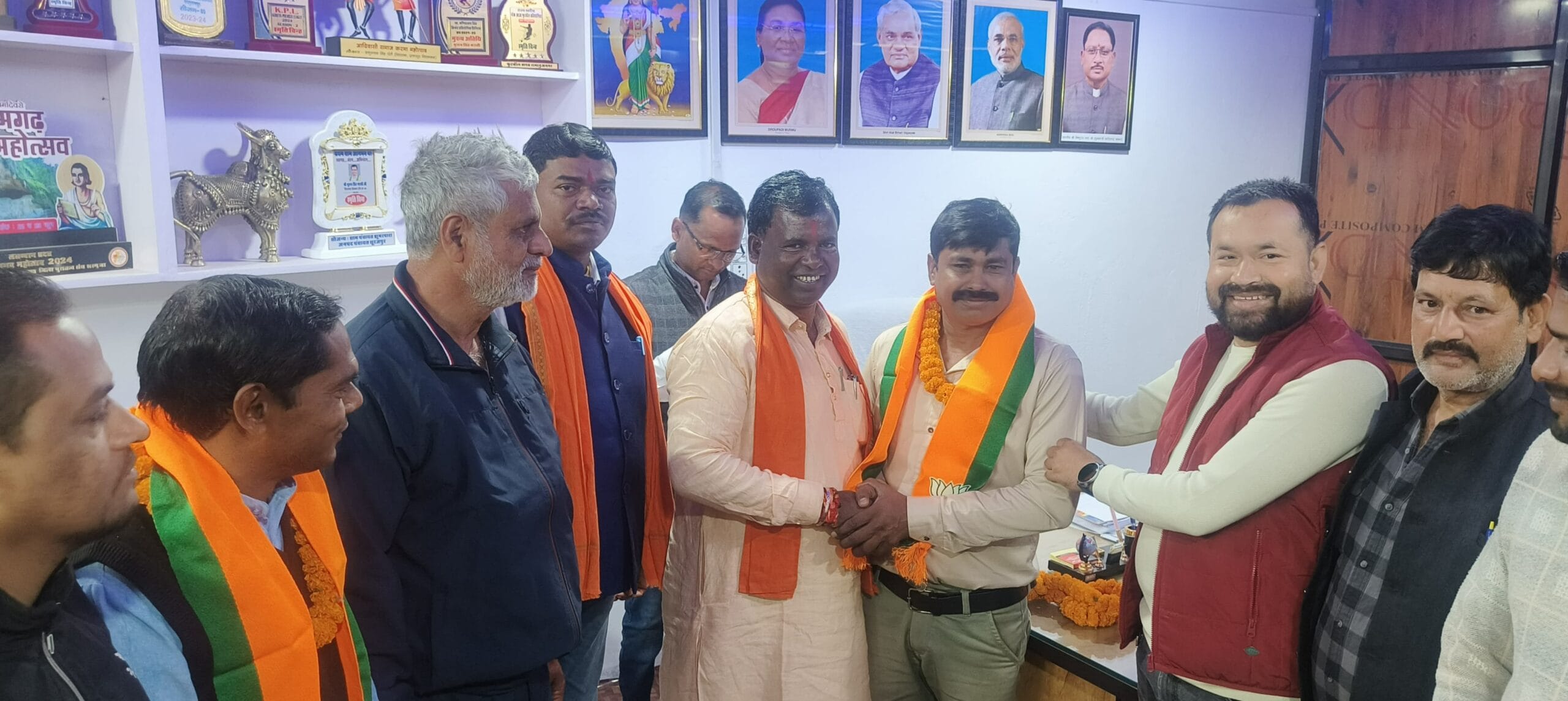 नए - पुराने चेहरों की भाजपा में हुई वापसी