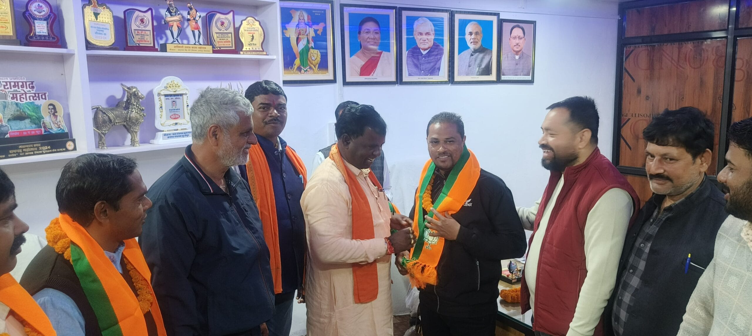 नए - पुराने चेहरों की भाजपा में हुई वापसी