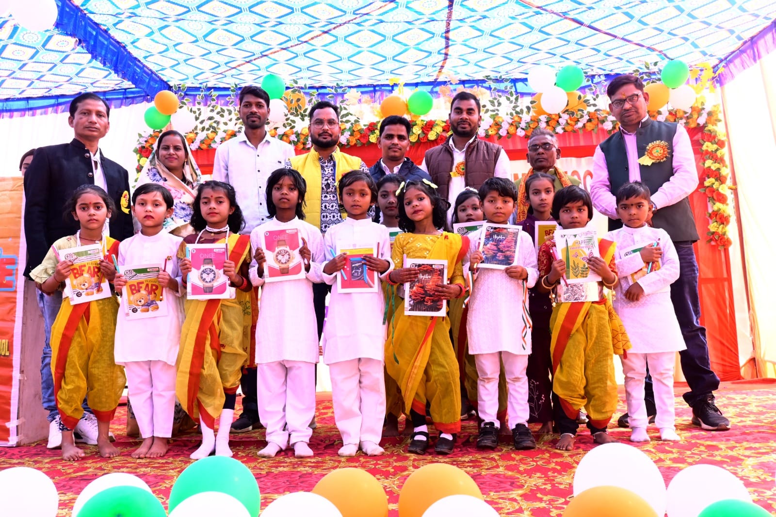 कर्तव्य इंग्लिश मीडियम स्कूल में मनाया गया धूमधाम से गणतंत्र दिवस