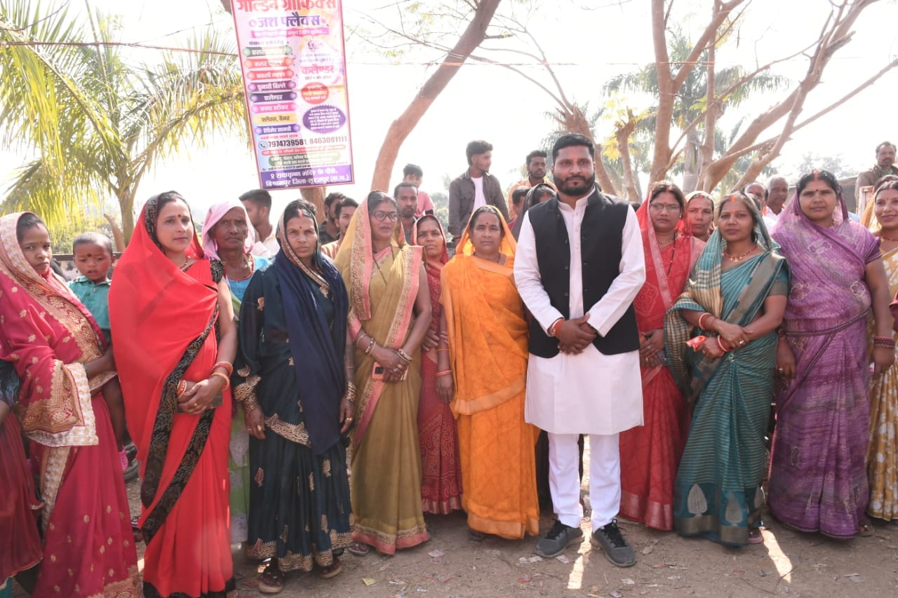 विशाल रैली निकालकर सौरभ साहू ने जमा किया अपना नांमाकन