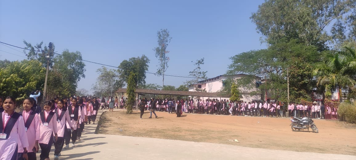 सूरजपुर। नगरीय निकाय एवं त्रिस्तरीय पंचायत निर्वाचन 2025 को देखते हुए आज जिला निर्वाचन अधिकारी श्री एस जयवर्धन के निर्देशन में शासकीय