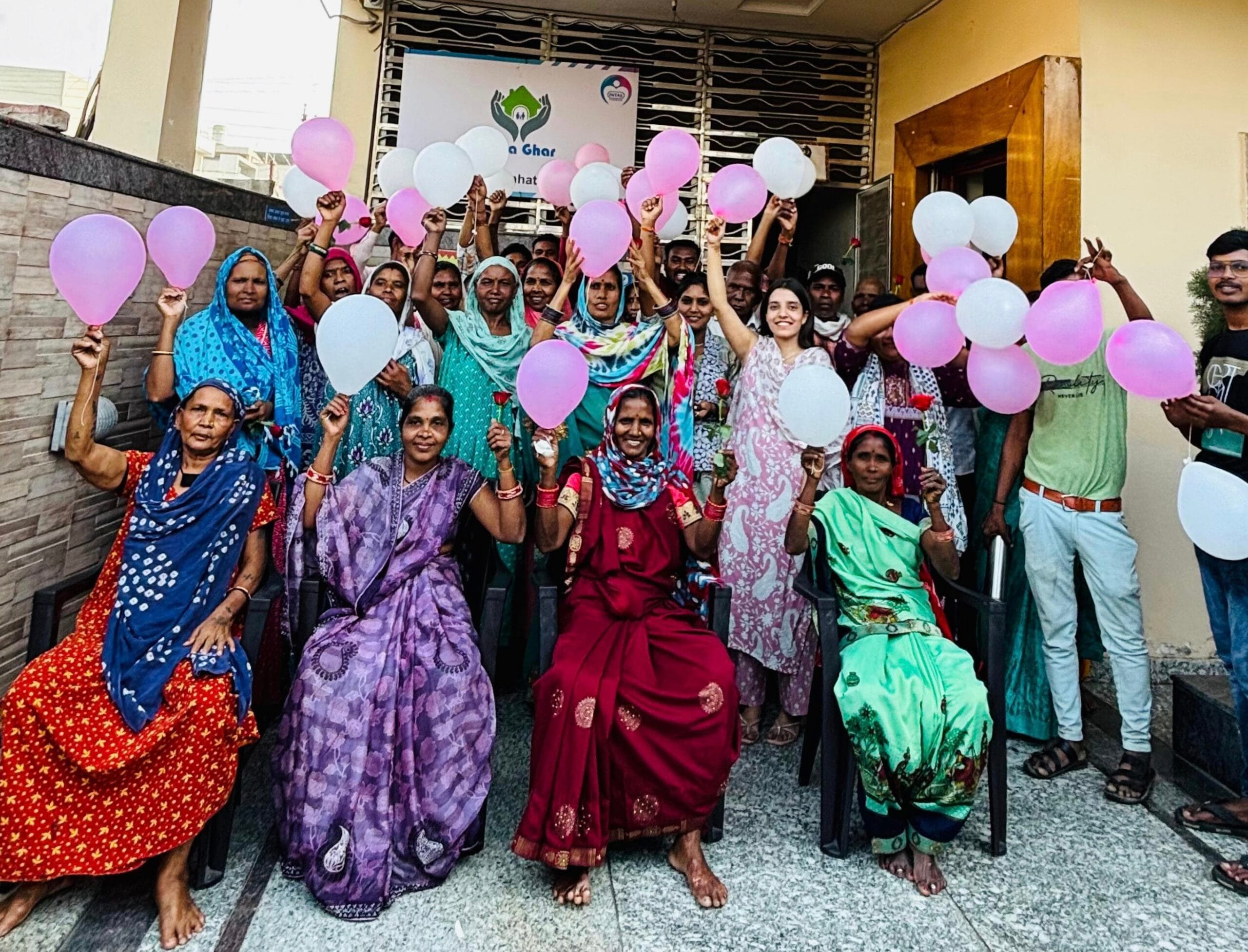 "अपना घर इंटास फाउंडेशन ने विश्व कैंसर दिवस पर आयोजित किया प्रेरणादायक जागरूकता कार्यक्रम, कैंसर मरीजों को दी मानसिक और शारीरिक ताकत"