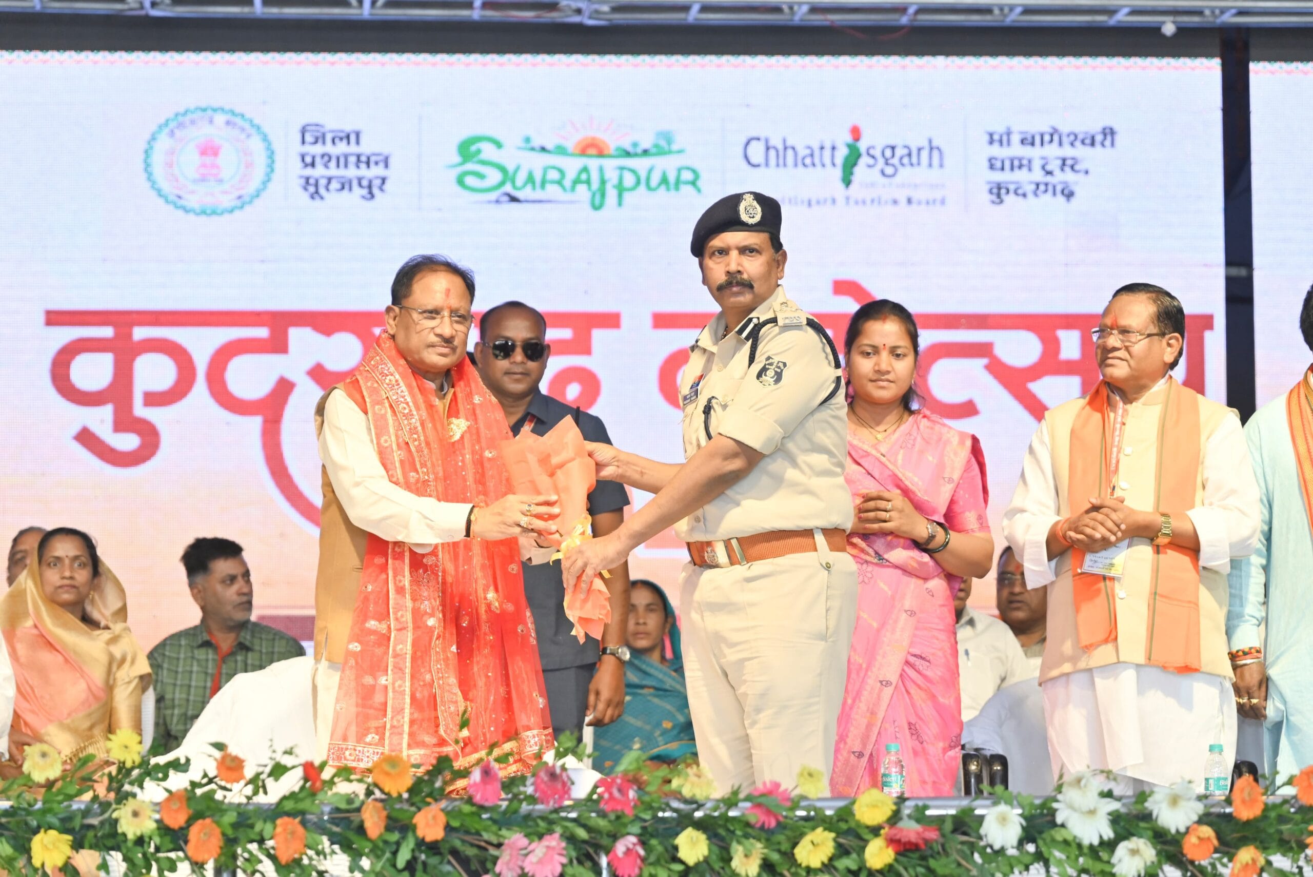 मुख्यमंत्री श्री विष्णु देव साय ने कुदरगढ़ धाम एवं गढ़वातियां धाम के विकास के लिए कुल 1 करोड़ 50 लाख की राशि की घोषणा