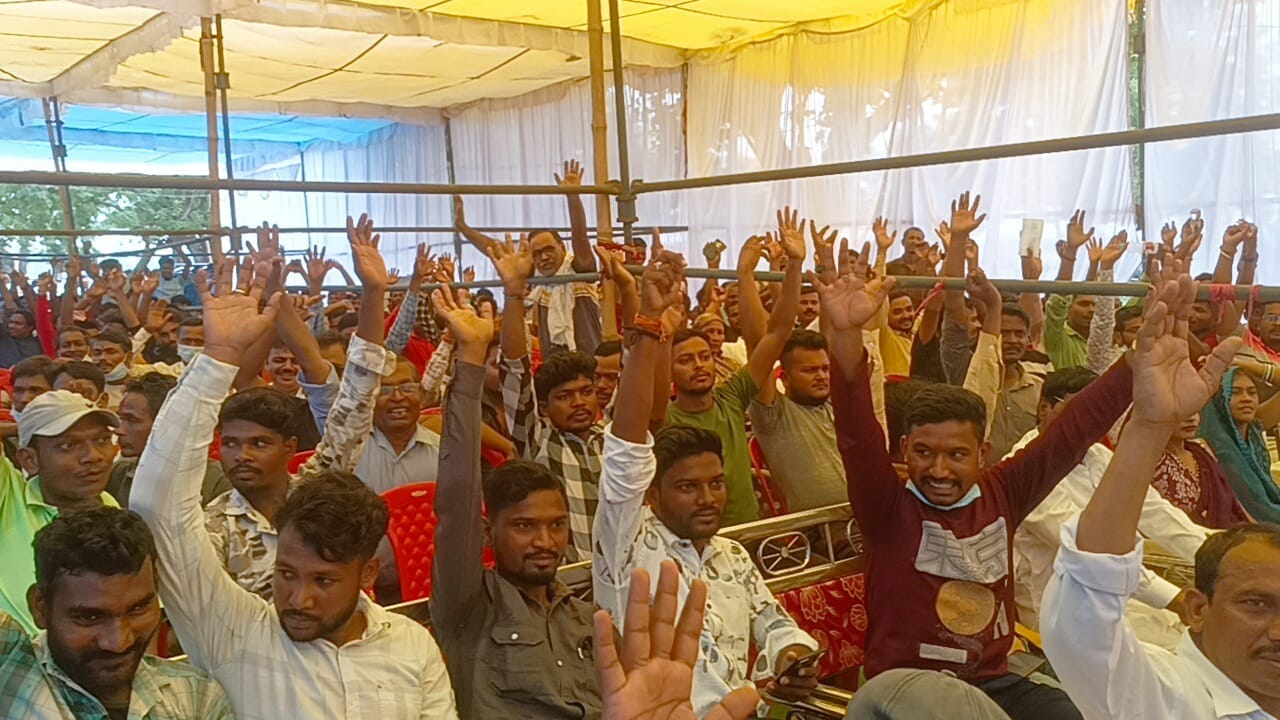 कोयला खदान हेतु पर्यावरणीय जन सुनवाई का ग्रामीणों ने किया बहिष्कार