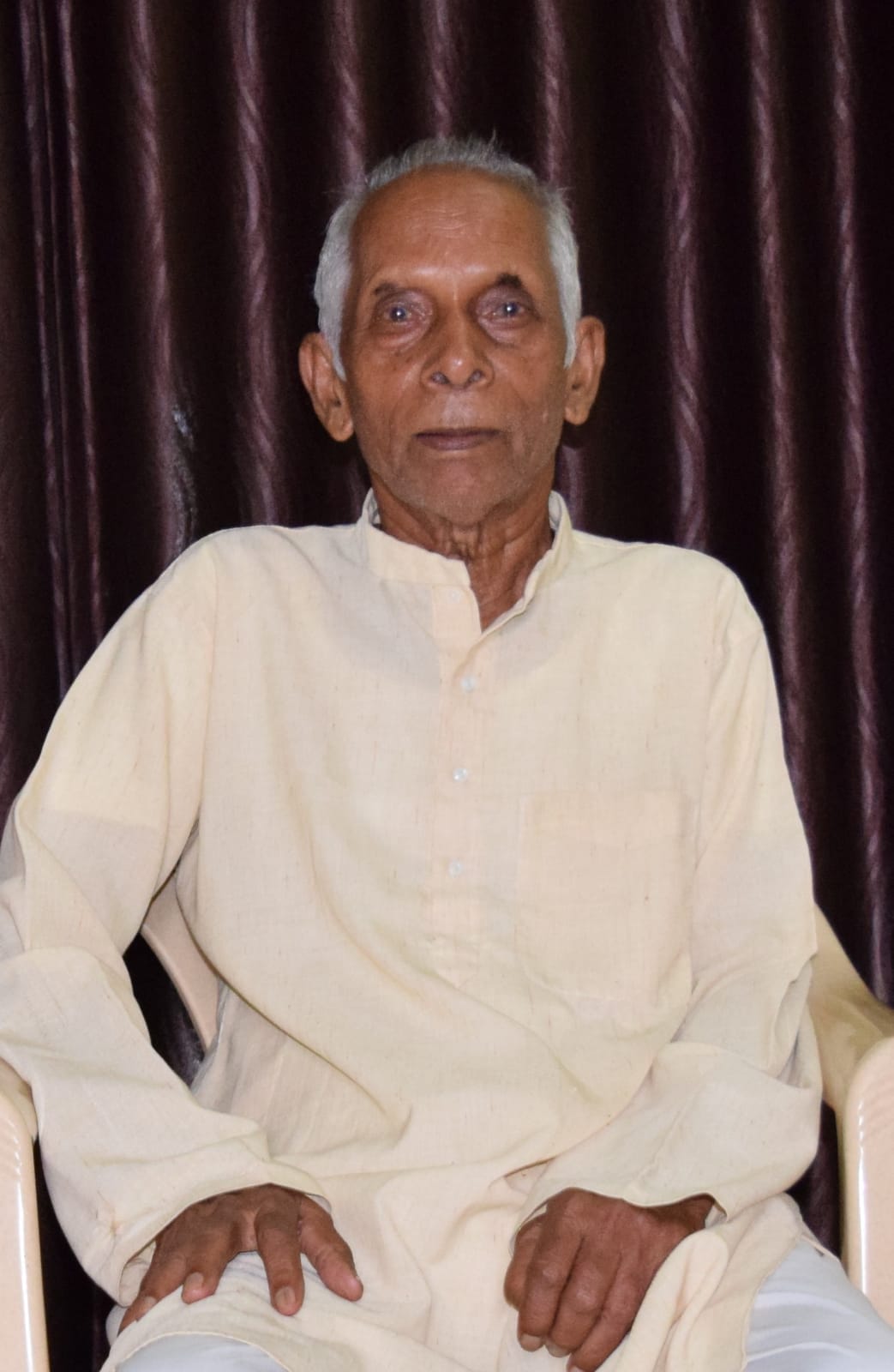 सेवा का दीप बुझा: रामलखन साहू सर नहीं रहे, गांव में पसरा मातम