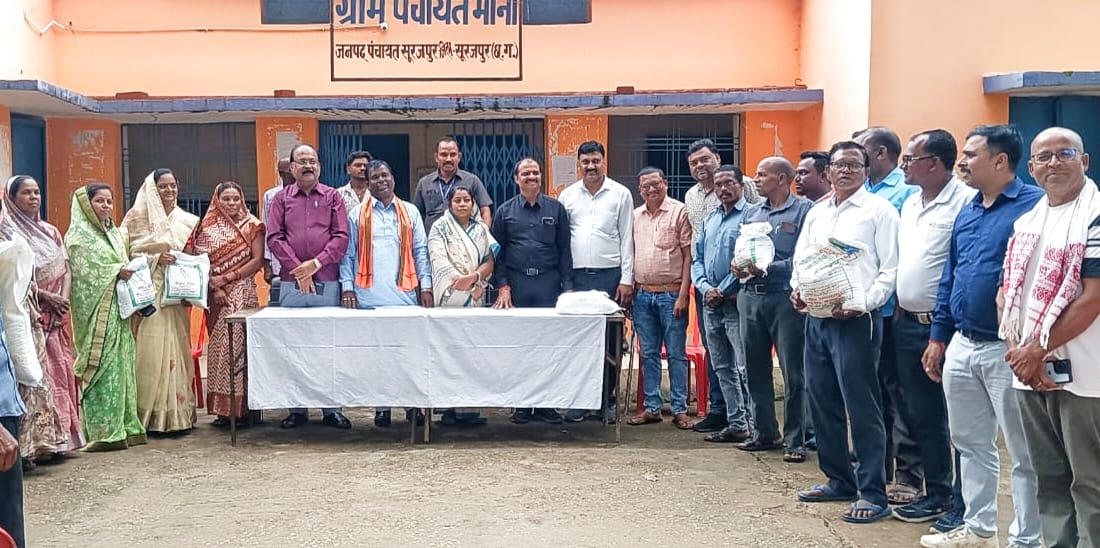 विधायक भुलन सिंह मरावी के करकमलों से ग्राम मानी में कृषकों को नि:शुल्क बीज वितरण, ग्रामीणों में दिखा उत्साह