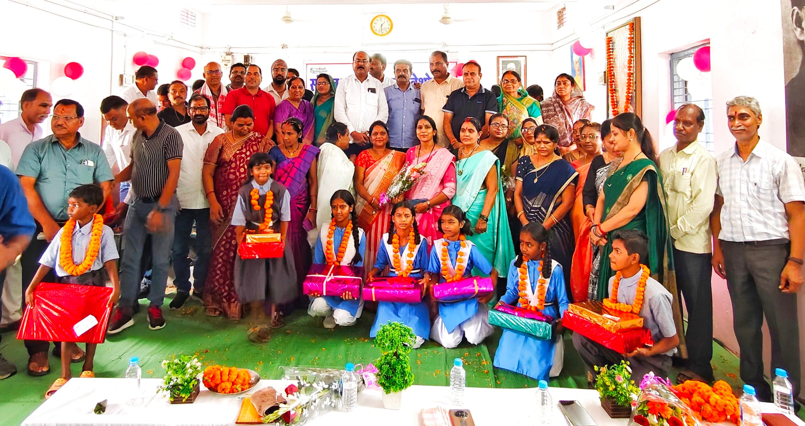 बिश्रामपुर में संकुल स्तरीय शाला प्रवेश उत्सव आयोजित, नवप्रवेशी छात्राओं का हुआ स्वागत