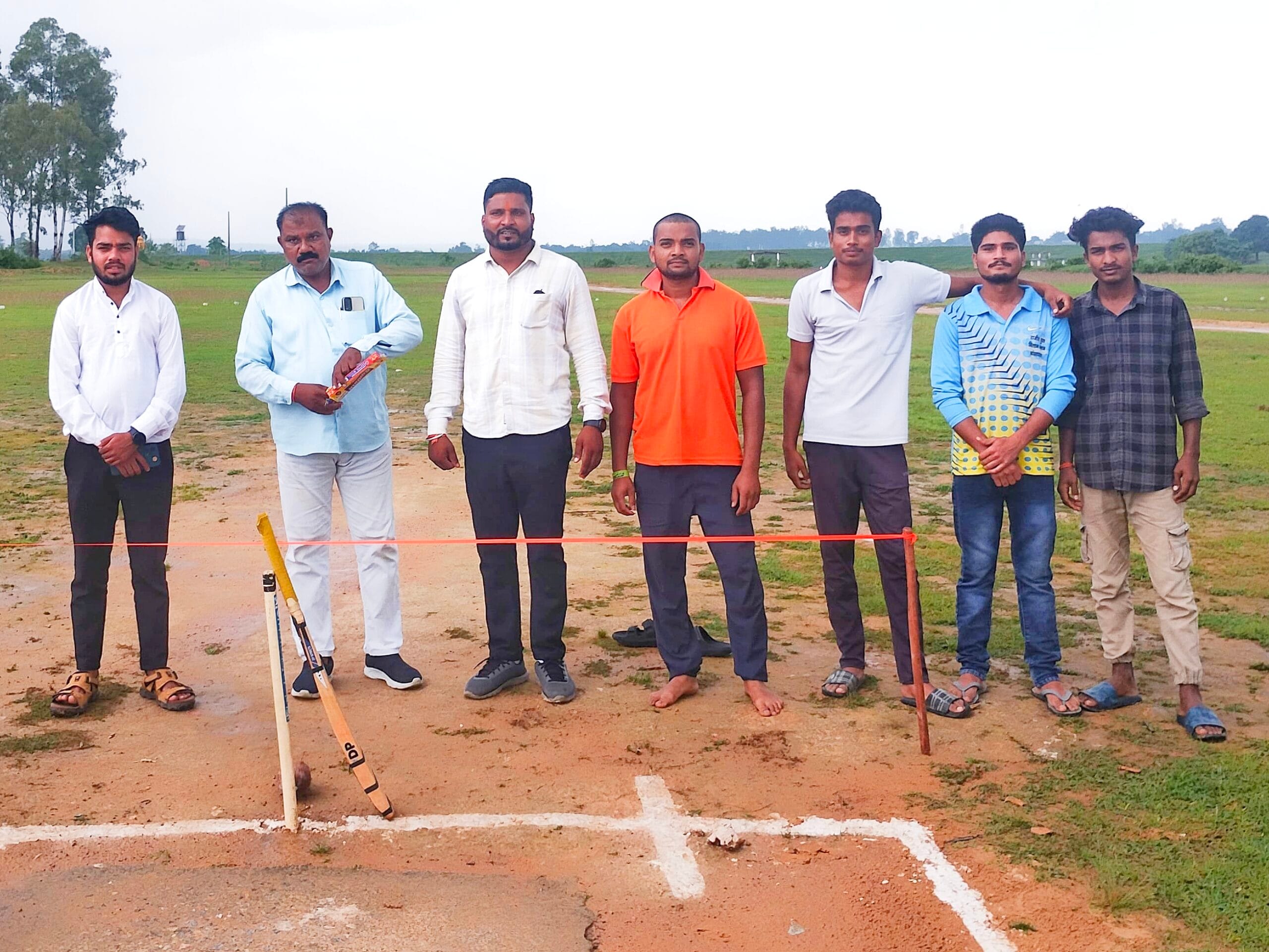 बांसापारा में अंडर-19 ग्रामीण क्रिकेट प्रतियोगिता का आगाज़, भैयाथान बनी पहली सेमीफाइनलिस्ट
