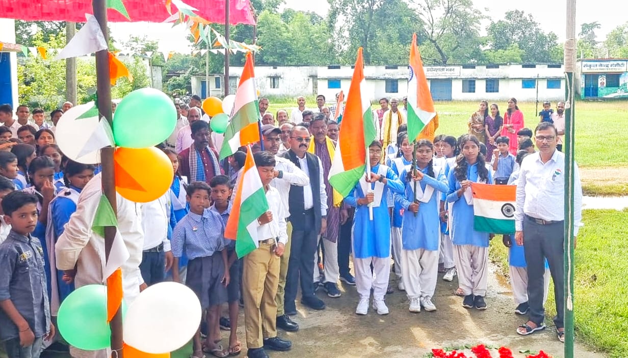 गंगोटी विद्यालय में धूमधाम से मनाया गया 79वां स्वतंत्रता दिवस | जनपुकार CG न्यूज